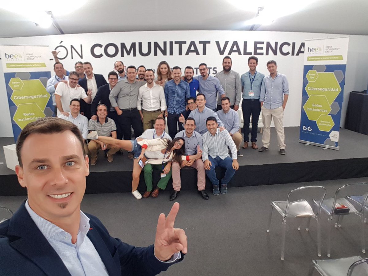 manuelserranob's tweet photo. Enhorabuena chic@s!! Magnífico #BST17 donde presentamos nuestro nuevo servicio #BeeSafe por nuestro CTO @toni_mart en @GVAAlicanteVOR. https://t.co/B25zuJD4CG