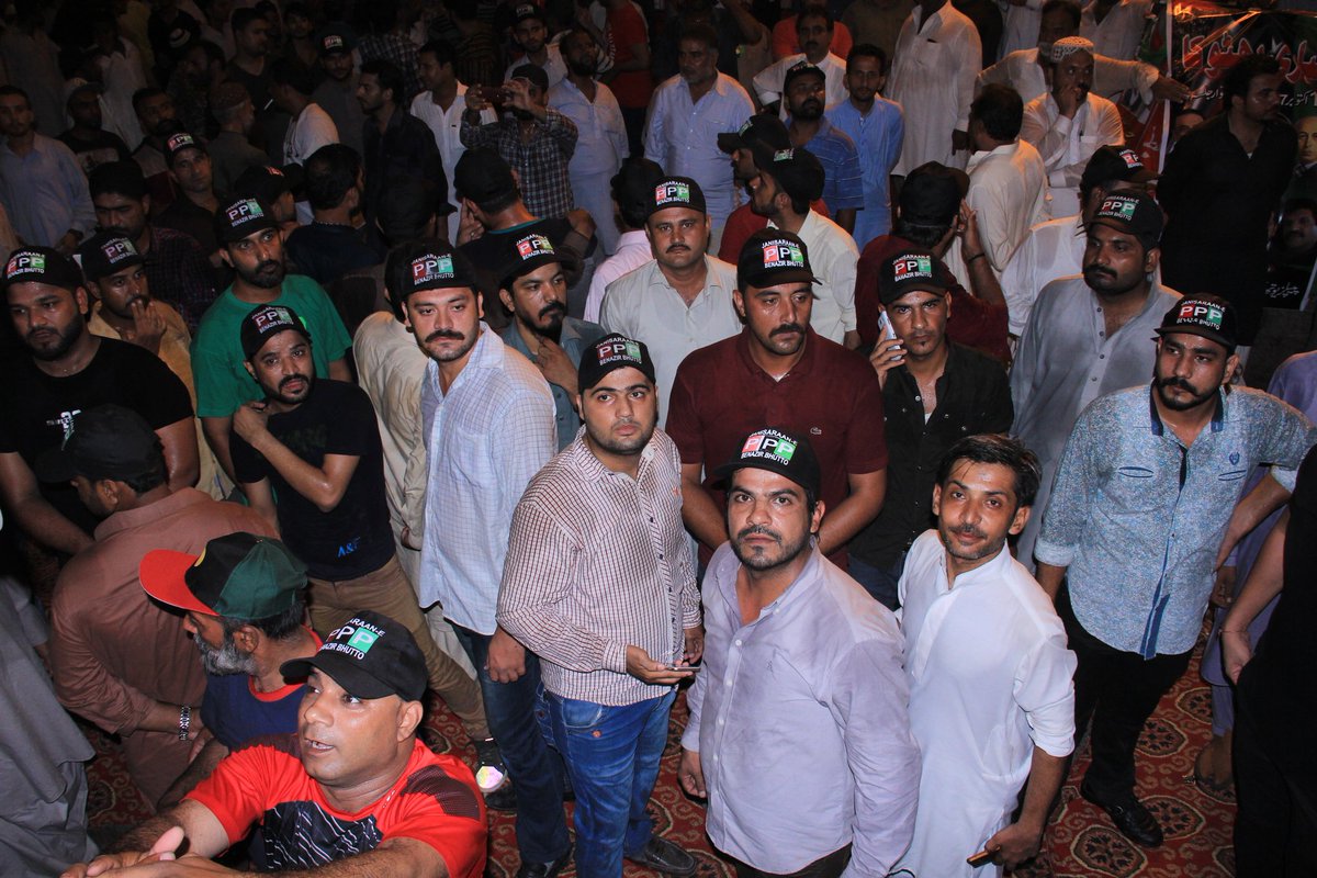 JanisaraanBB's tweet photo. #Successful #GrandJalsa #PPP #DisttSouth,
With #ChaiF Janisaraan _E_ Benazir Bhutto #Mr #BaBar_Sindhu #Sahib And #Janisaraan
At-#Liyari South #Karachi. https://t.co/vm8uQbDO4e