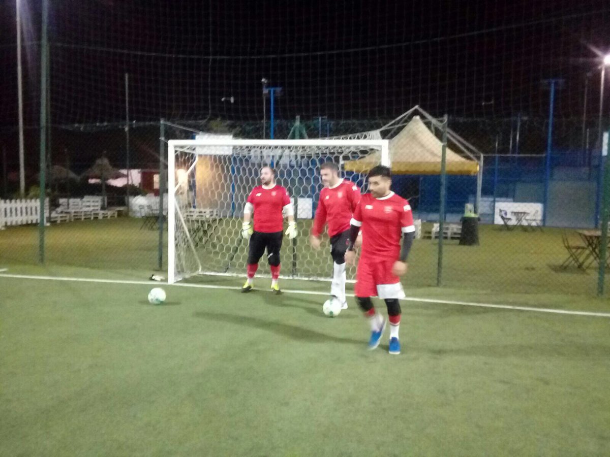Atle2000a5's tweet photo. Allenamento in vista del match casalingo di Sabato prossimo contro il Delle Vittorie. @Calcioa5Live @Gaz_Reg @TiroLiberoWeb @DivCalcio5 https://t.co/GJkqvKdLdY