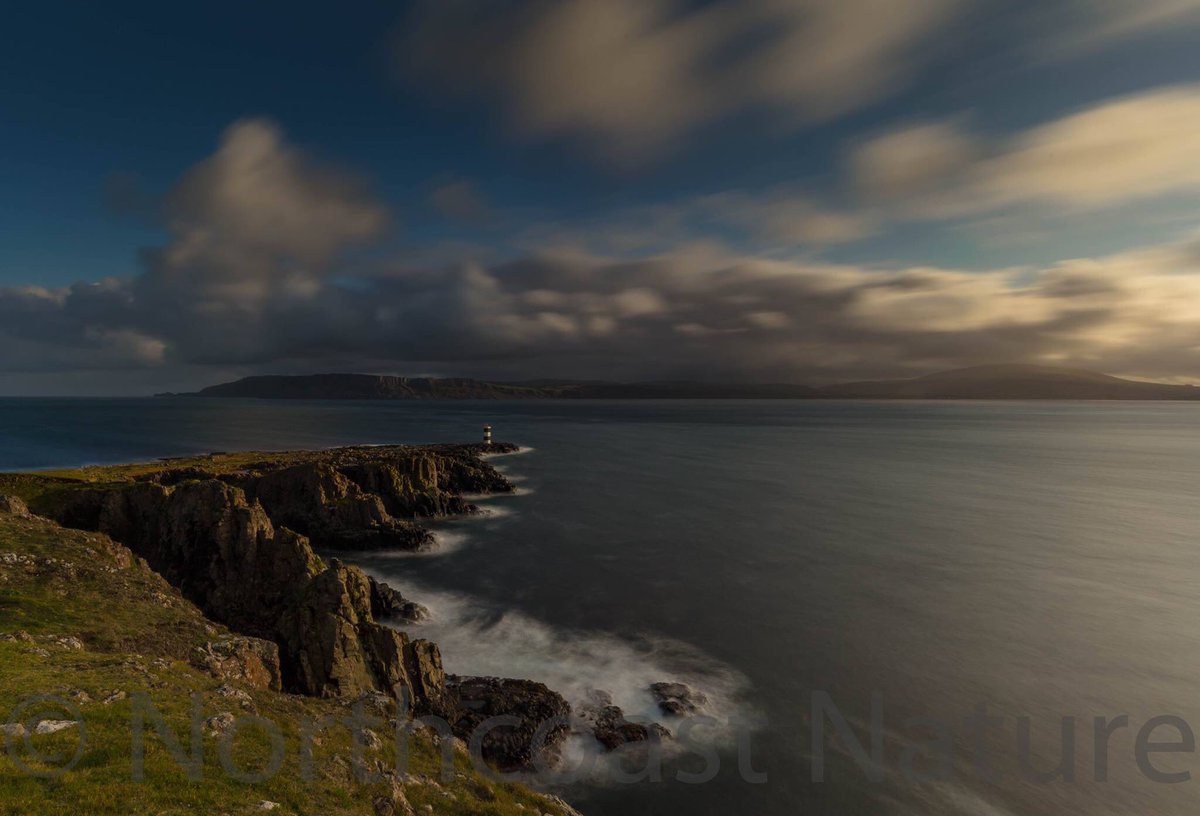 Ncoastnature1's tweet photo. Calm after the storm. Rathlin Island. Co Antrim @CanonUKandIE @NatGeoPhotos @WeatherCee @Rita_utv @RathlinFerry @SaraGirvin https://t.co/AvJShTZAwq