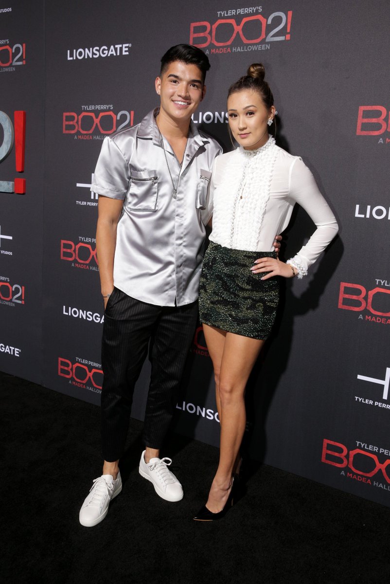 MadeaHalloween's tweet photo. These duos look good on the #Boo2Premiere black carpet! π»ππΎ https://t.co/bLYFVXoVZb
