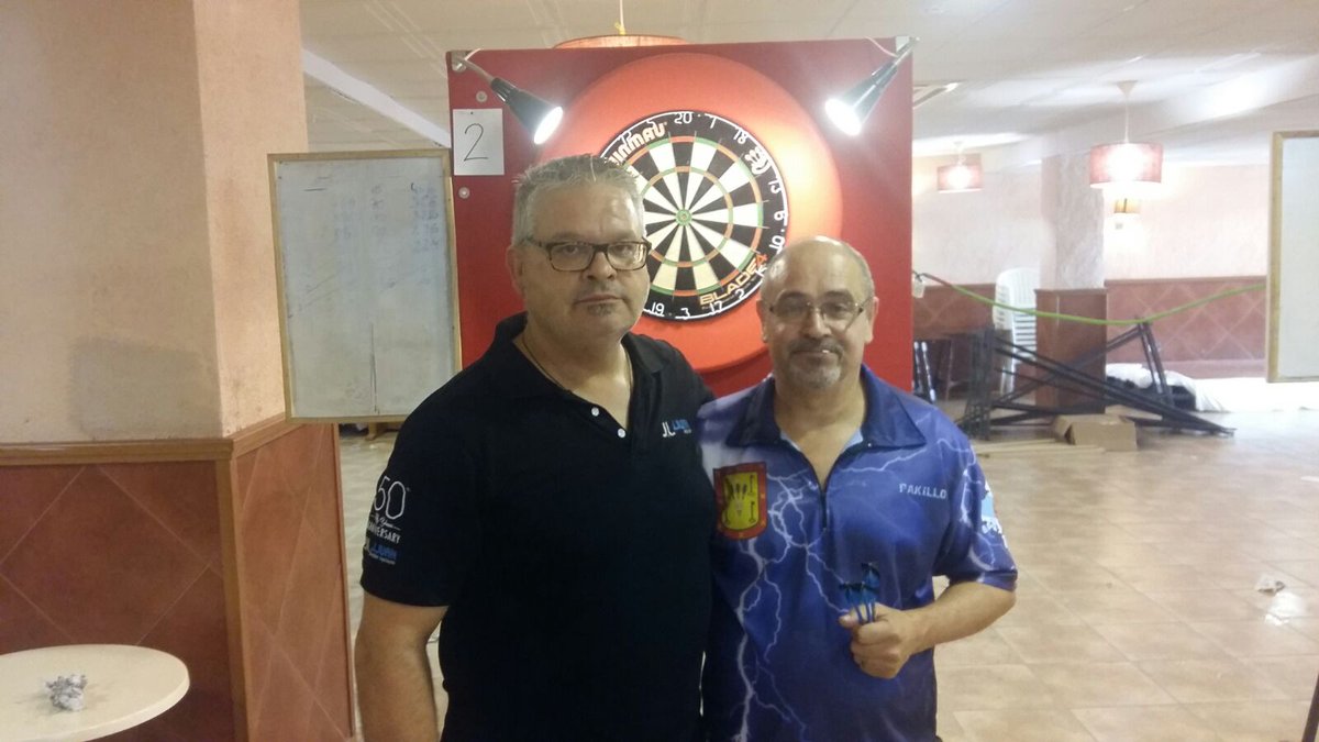 espluguescd's tweet photo. 27º Campionat de Catalunya de Dards 2017, 14 a 15 de Octubre.
Parejas masculinas: Paco y Jesus 3º de Catalunya y Antonio y Domingo 5º Clas. https://t.co/cWnojihm1H