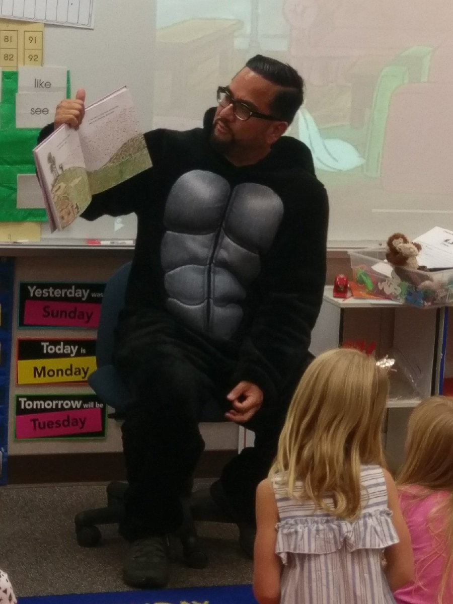 SpangerKinder's tweet photo. Mr. V reading to our class for Character Day!! We love guest readers!! @rcsdspanger #rcsdchampions #CharacterDay #whoisyourfavoritecharacter https://t.co/avSguyqV7B