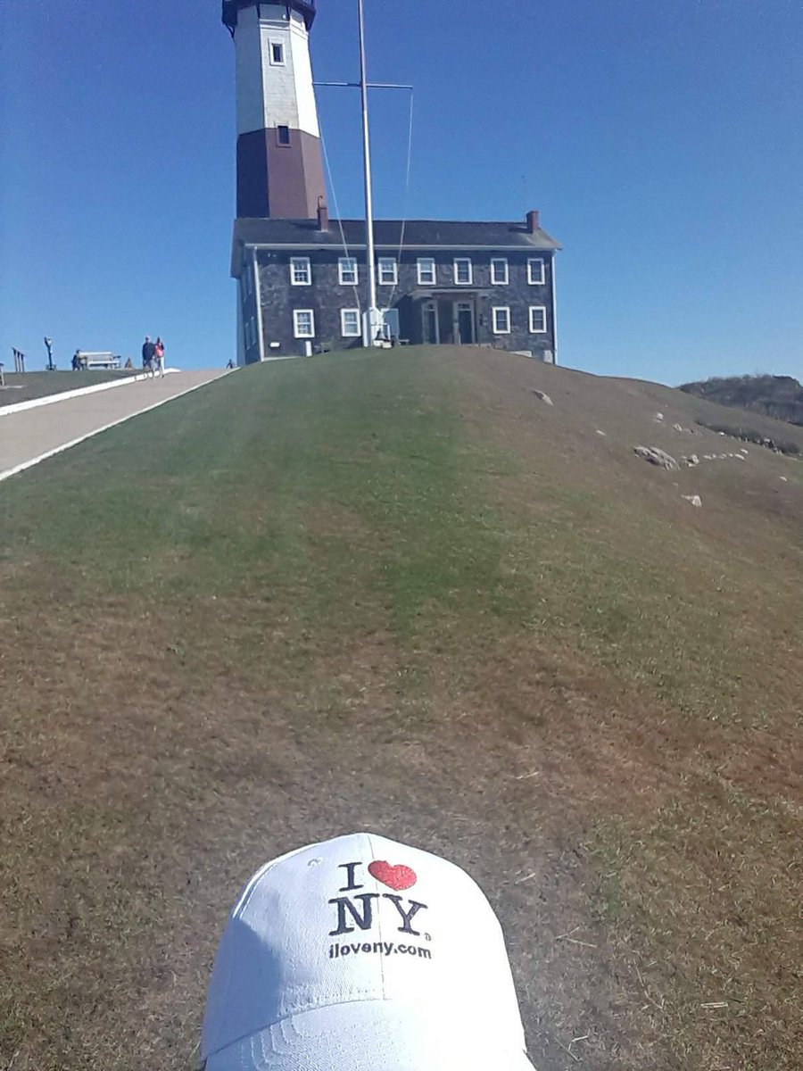 MacKidBrkhaven's tweet photo. Selfie gone a little wrong, lol @MTKLighthouse  #MKMeetUp #discoverlongisland https://t.co/VYHJMhI3MH