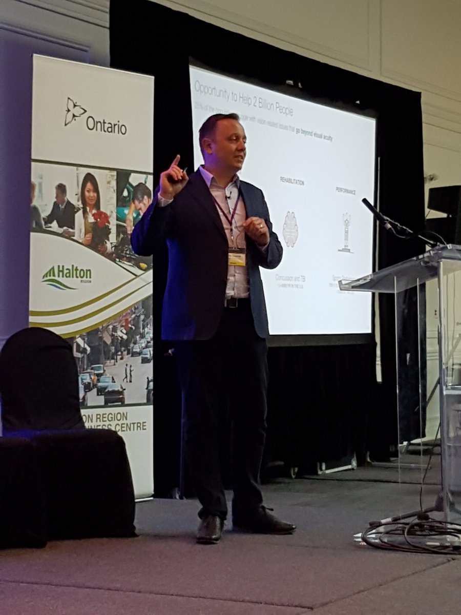 BinoviVISN's tweet photo. @AdamRCegielski at the #haltonfutures summit! Spotlight pitch #Binovi #eyecarrot @IDS_Can_Health @LucieLalumiere https://t.co/D3hl9TW06q