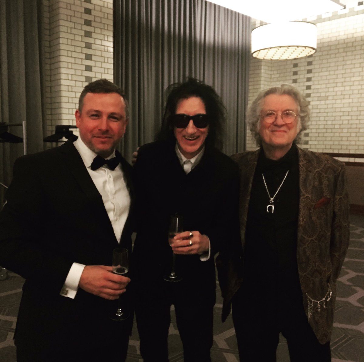 andy_caterer's tweet photo. With some legends @MFDF17 awards. It's always a great night 👍🏽 https://t.co/r1p2LefQ03