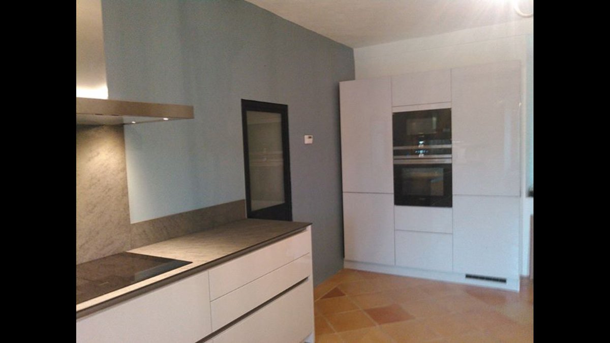 HackerTlse's tweet photo. Nouveau projet d'aménagement #laque   #sanspoignee #credence #stratifie #design #decodesign #franke #Toulouse #cuisinehäcker #roblin https://t.co/vHIjMt5j88