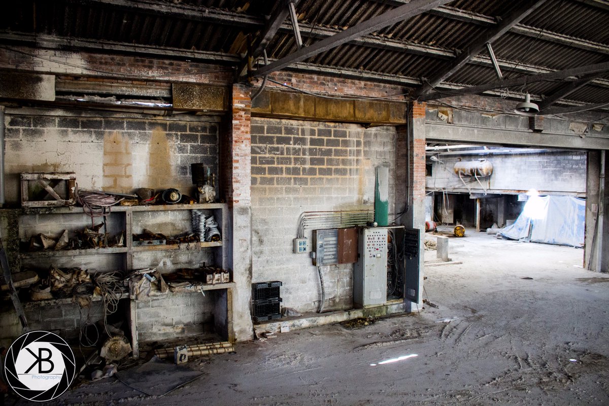 KiraBytePhotos's tweet photo. Factory. #photography #bokeh #urbex #factory https://t.co/jNQZbR3x2B