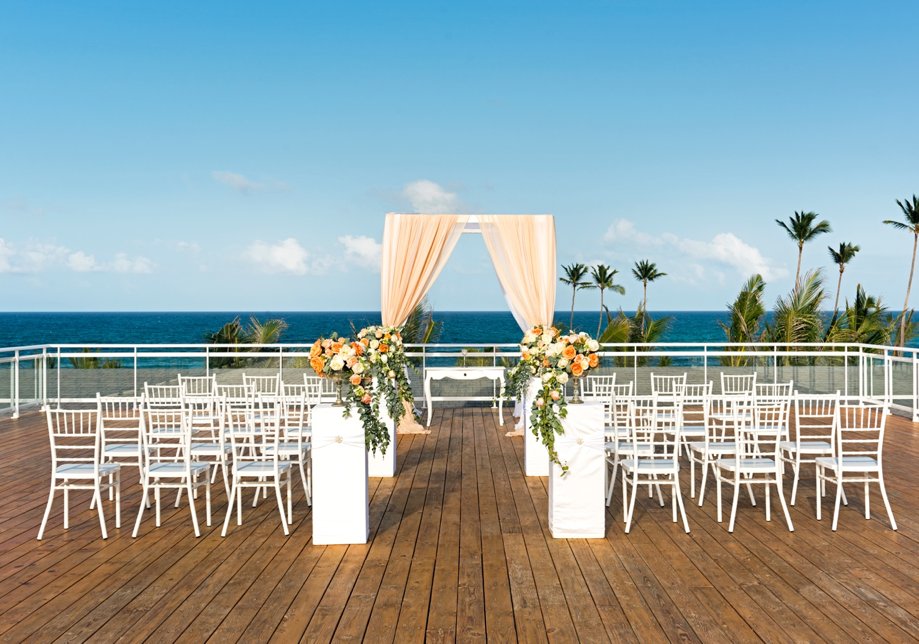 Dreaming of the perfect venue for your #DestinationWedding?
Visit bit.ly/2okVHAm  to find yours.