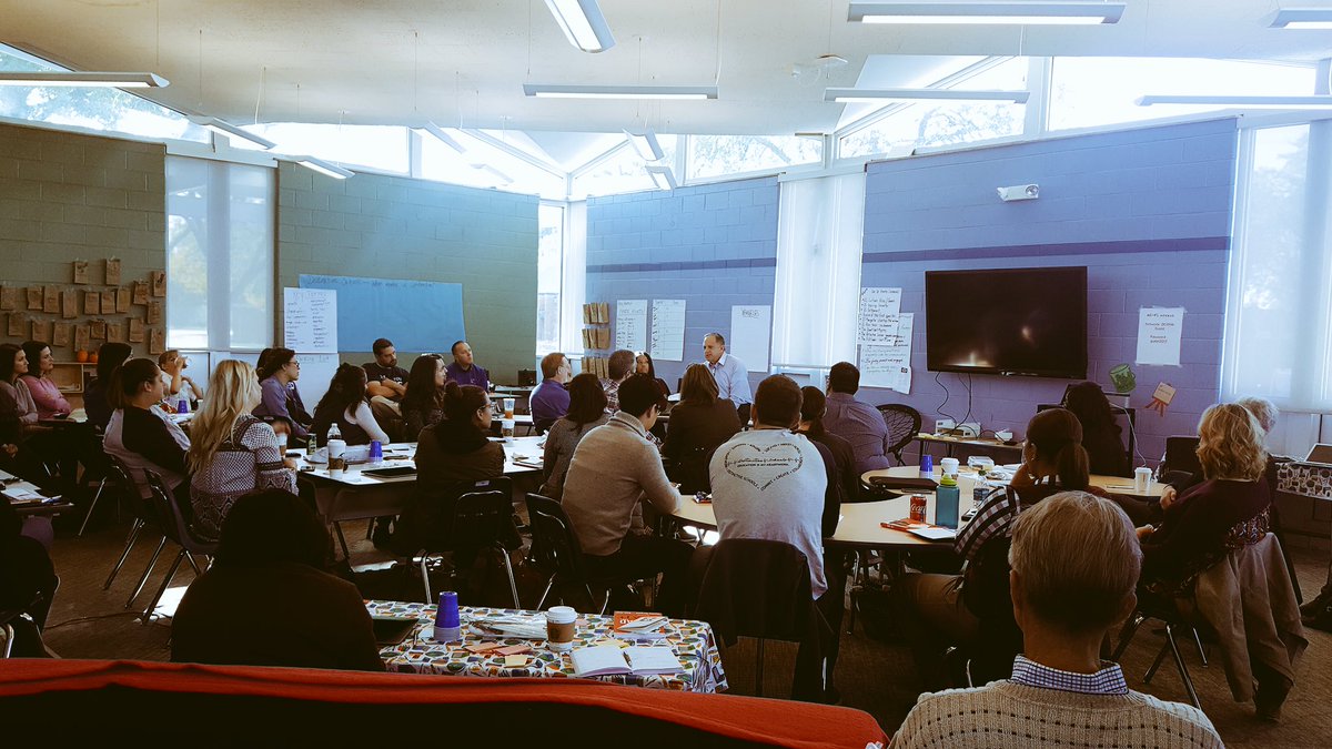 Distinctive_Edu's tweet photo. Day two of our leadership retreat was a huge success! Thanks to our entire team for being reflective, collaborative, and so driven. #DSLR17 #Heartwork #BestTeam https://t.co/wtEmjuNyRz