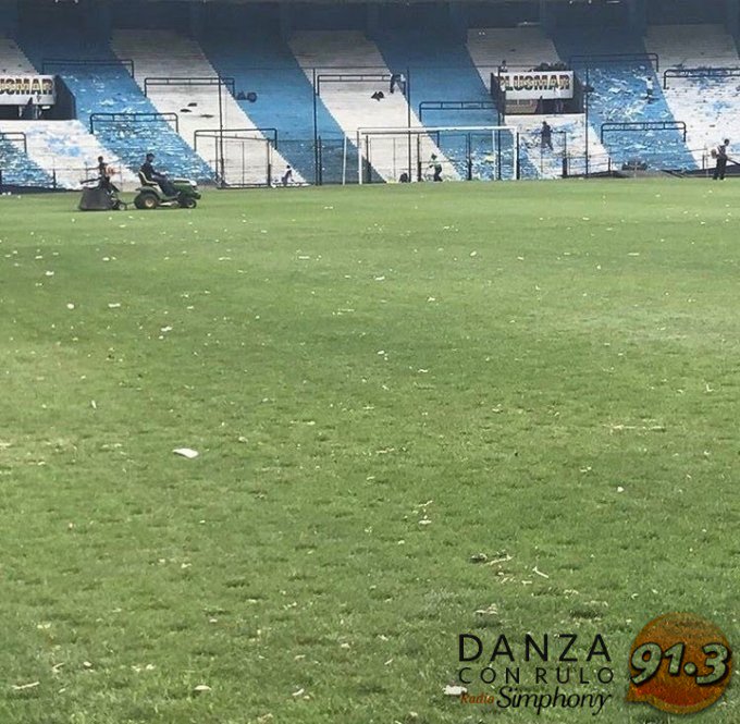 danzaconRulo's tweet photo. "Los hinchas están recontra calientes" @FerBruno habló con nosotros del evento de @CFKArgentina en el #Cilindro. 
https://t.co/D1jpCwXGg9 https://t.co/djRoaJtP8U