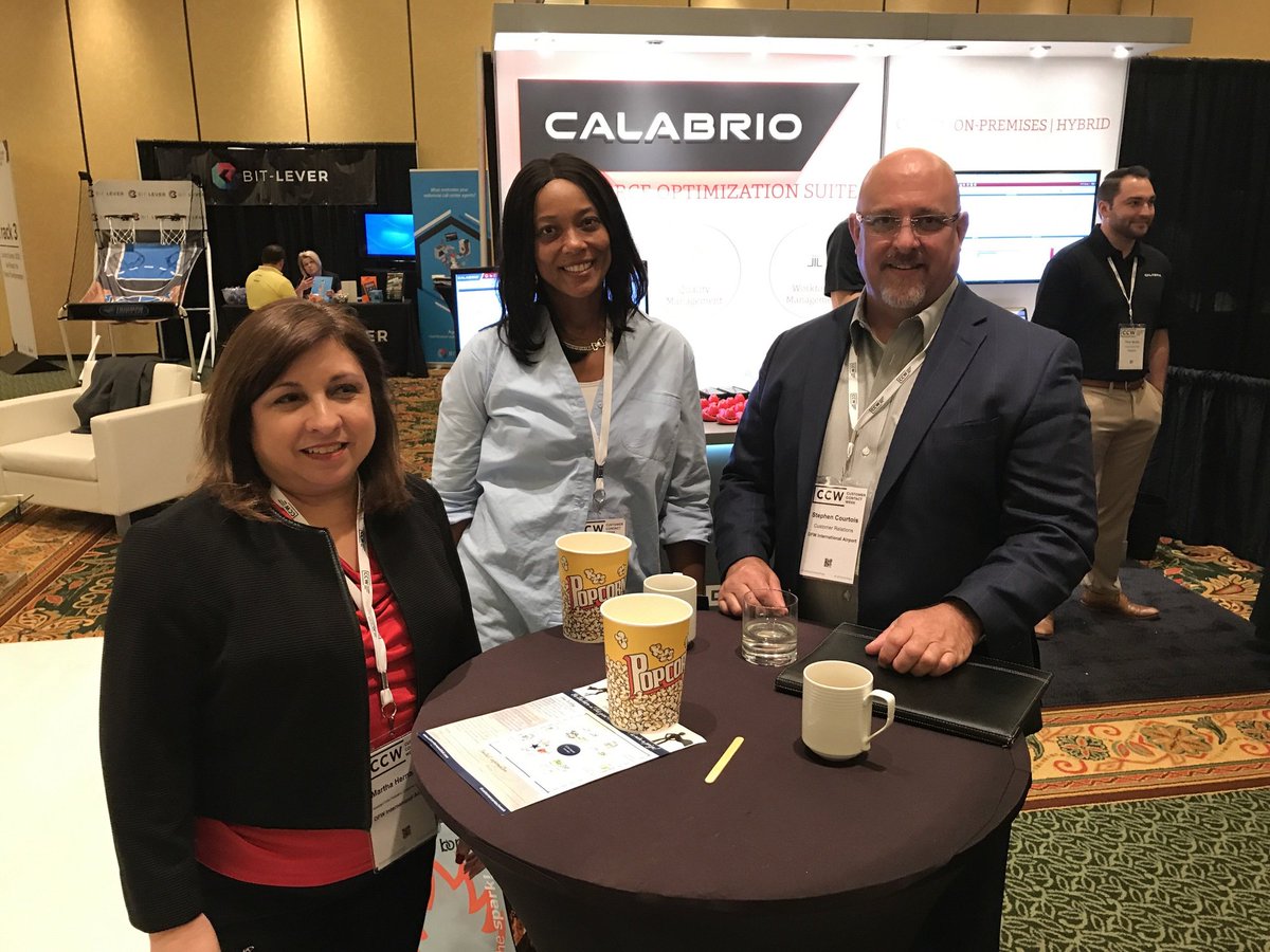 DAeroFan's tweet photo. Team DFW! #CallCenterWeek #ContactCenterWeek - https://t.co/VAPLVnhpWi https://t.co/0IRGMNzH8A