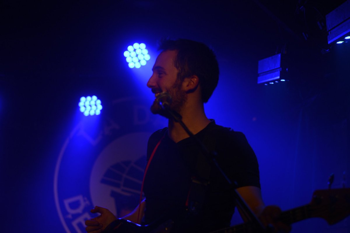 JasserJeb's tweet photo. 14/10 2017 : première grande réussite de l'asso #Machmoum. 
Et c'est en grande partie grâce à @BenaresBand, talentueux, humble et généreux. https://t.co/qrXqePRlRw