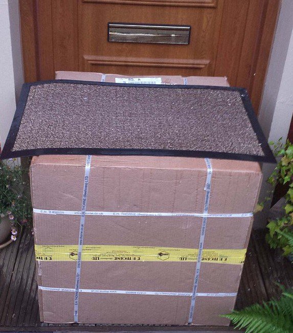 PendletonNW's tweet image. REMEMBER - Please stop allowing couriers to leave packages on your doorstep. They're an easy target for #thieves #TeaLeafTuesday