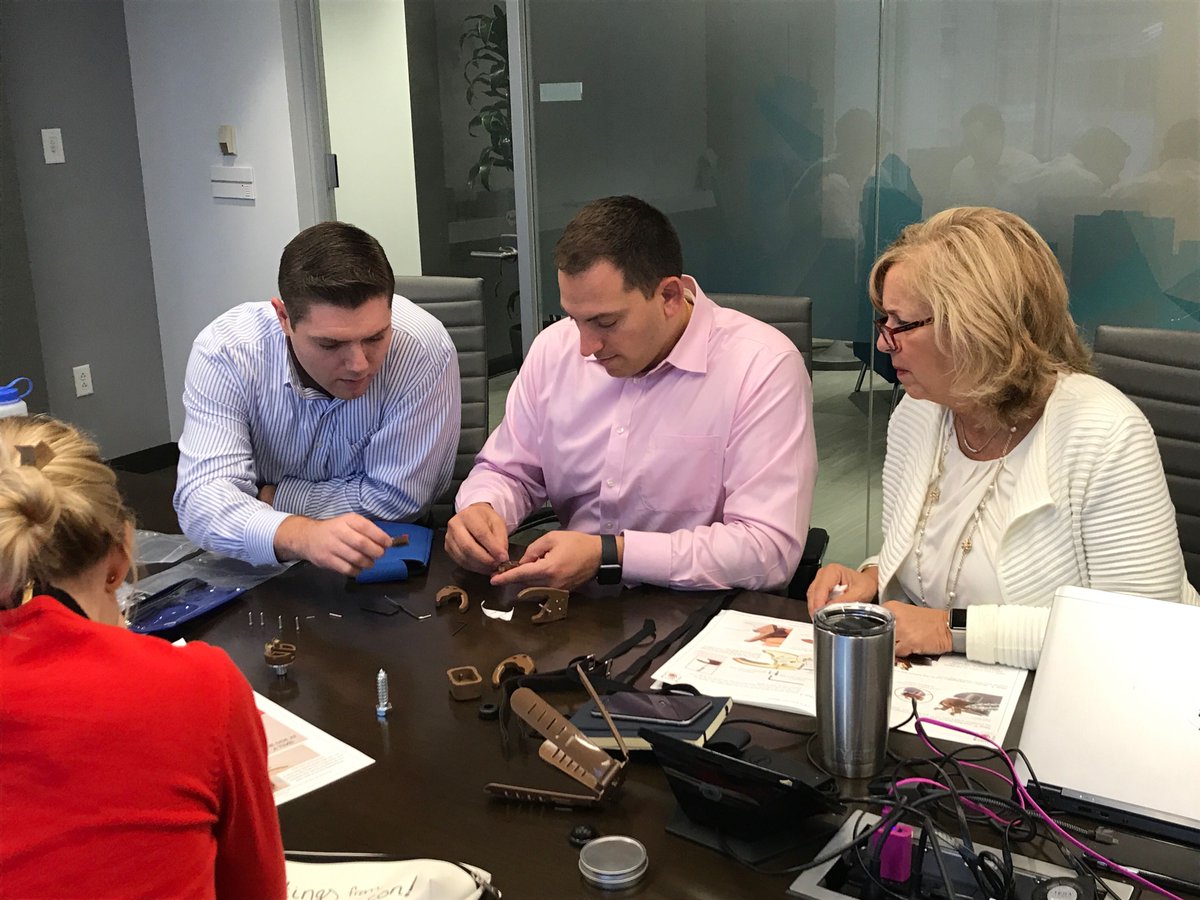 MMA_Northeast's tweet photo. We were proud to work with @Cigna & their incredible #HelpingHandsProject! #GivingTuesday #TeamCigna #MarshMMA https://t.co/59TvBAil5Z