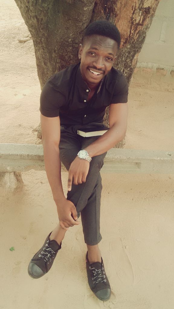 okperepublic's tweet photo. This is my secret weapon(MY SMILE 😁😀😀) ..... IT MAKES YOU believe a lot of things about me (some true🙌🙋 https://t.co/zdY8Ky1ZYP