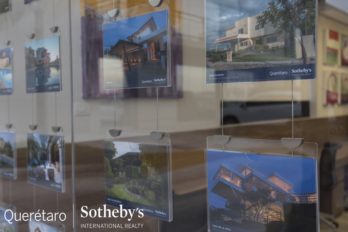 QueretaroSIR's tweet photo. Querétaro ciudad prospera y en desarrollo. #Sotheby´s #México #Querétaro #AMPIQueretaro  https://t.co/raeJLwamSJ https://t.co/WxcaqDXAHq
