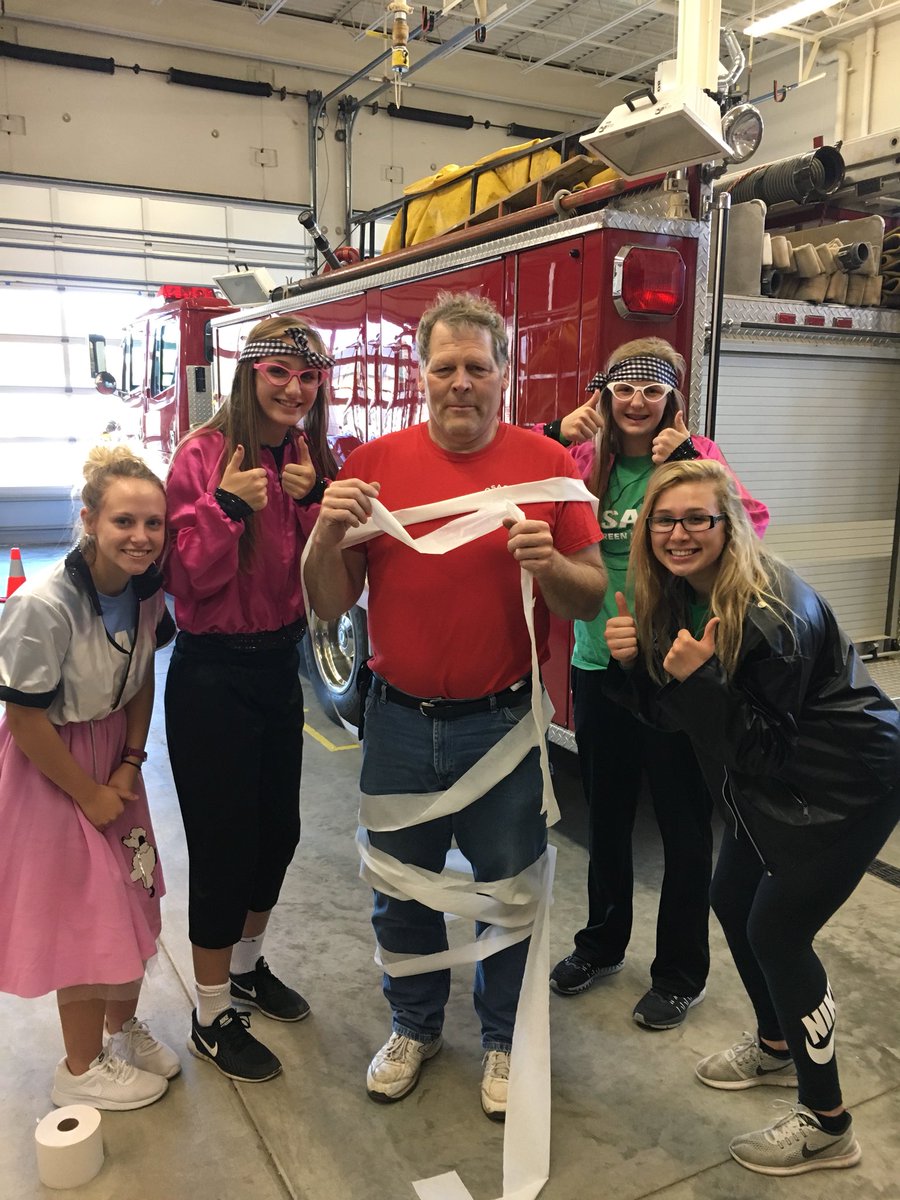 brennajacobss's tweet photo. @OsageVolleyball #TheGreasers https://t.co/3ALdheIquF
