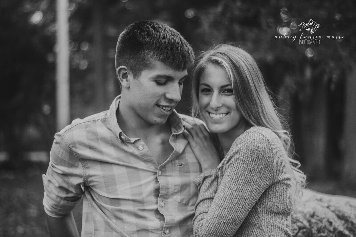 PaigeKeeley's tweet photo. OMG GUYS I LOVE HIM https://t.co/cLL6IrIFxq