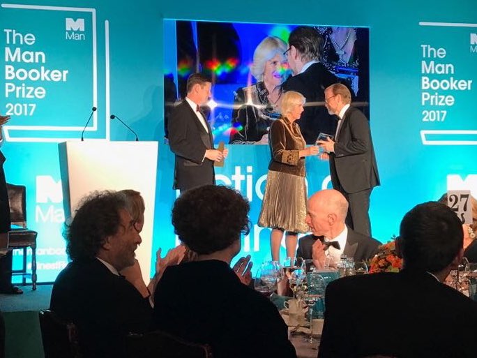 букеровская премия. маргарет этвуд писательница. букеровские лауреаты. букеровской премии. букеровские лауреаты.