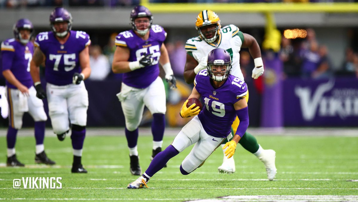 .@athielen19 currently ranks 1st in the NFC and 3rd in the NFL with 489 receiving yards.  📰: mnvkn.gs/ZrDoAs https://t.co/xLjN1zGttW
