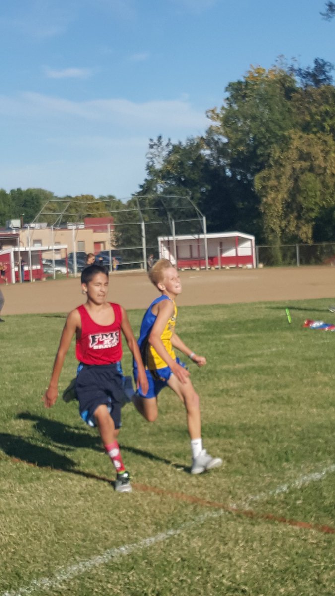 SMSyearbook_'s tweet photo. Seckman Jag XC digging down deep and giving it their all. https://t.co/z73BeMm2LP