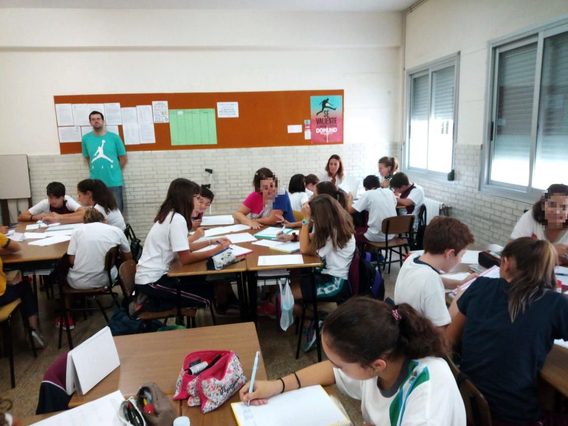 nsd_benidorm's tweet photo. Cinquena i sisena sessions de grups interactius. Matemàtiques. 1r-ESO. #AEE #il·lusió #GràciesVoluntaris https://t.co/L54zuDayqH
