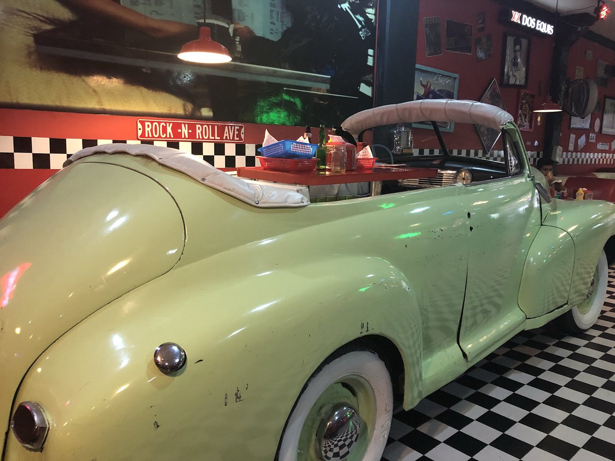 lizrivers21's tweet photo. Be Bops! Andamos muy #Retro, #picoftheday #101moments #picretro #instapics #burguertime🍔 #foodtime🍴 https://t.co/8IkYnExO9M