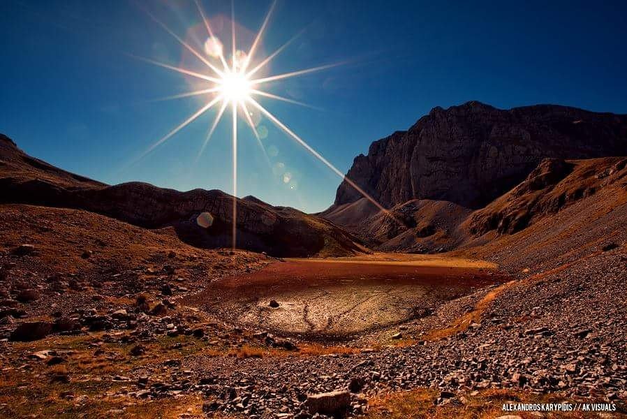 gr_videographer's tweet photo. The RED Planet... well? Not exactly!
Mountain Astraka, Hellas. 1950m
#AKVISUALS #Cinematography #Storytelling #Emotion https://t.co/yOONeGadLo