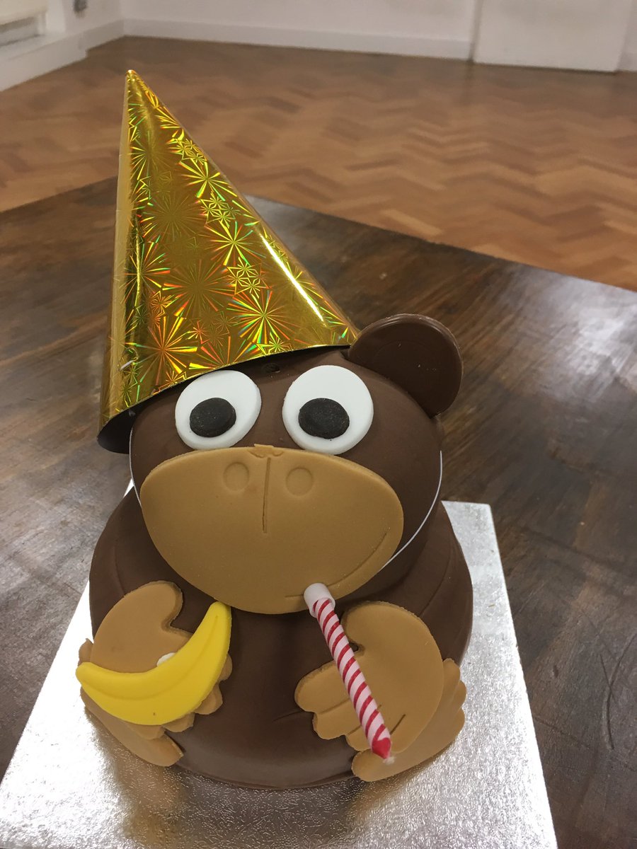 ruthiepegs's tweet photo. Birthday rehearsal for @MickeyMShaw4 @FourthMonkeyTC @MarilynNadebe @toluedwards #childrenofthesun #BACScratch #monkeycake https://t.co/fBU0eNtF8I