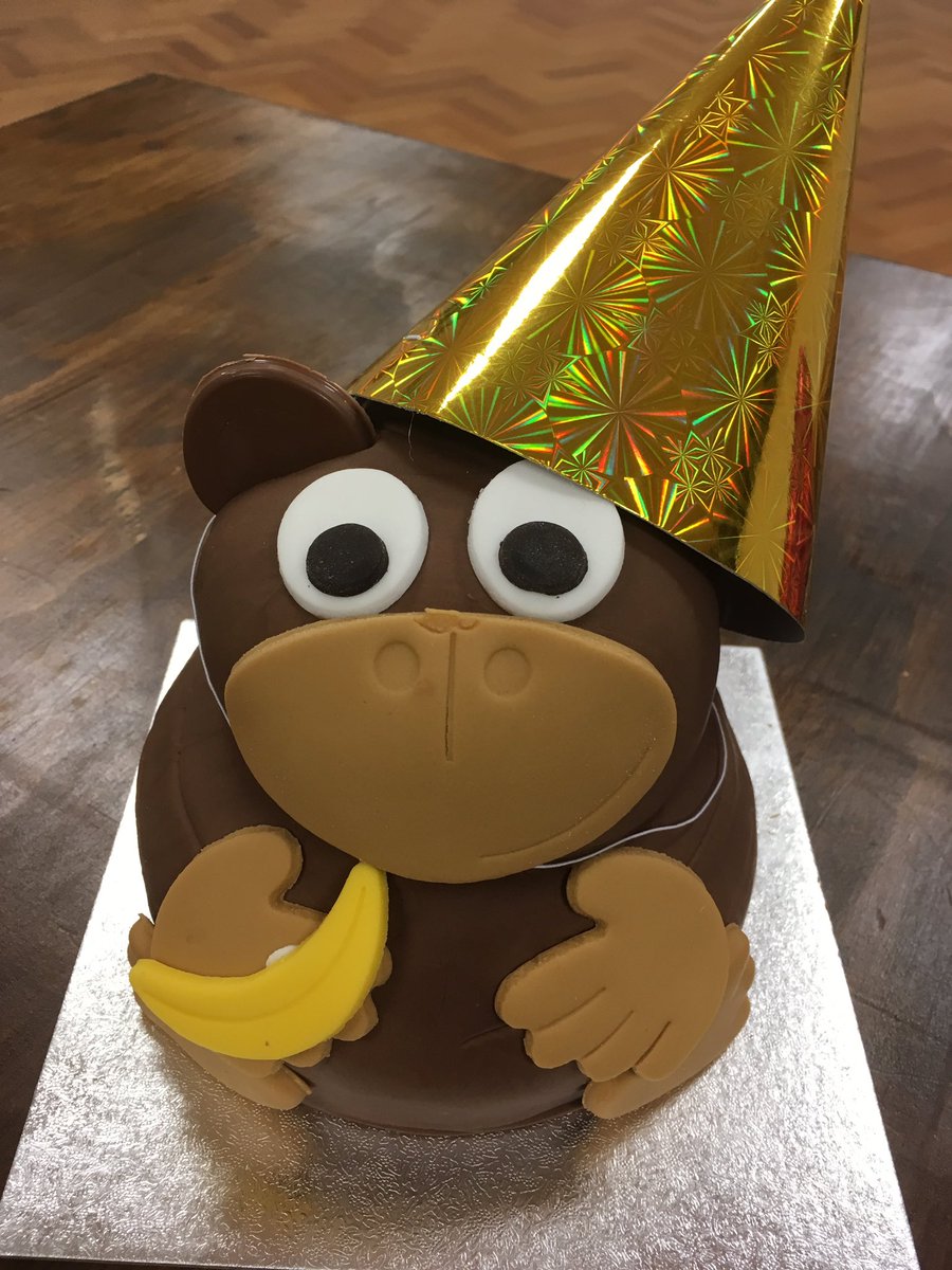 ruthiepegs's tweet photo. Birthday rehearsal for @MickeyMShaw4 @FourthMonkeyTC @MarilynNadebe @toluedwards #childrenofthesun #BACScratch #monkeycake https://t.co/fBU0eNtF8I