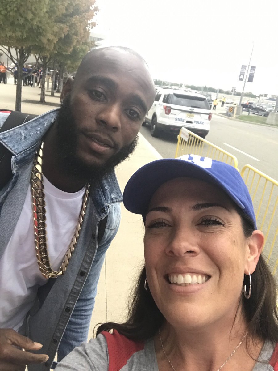 therealJenniG's tweet photo. Welcome back DRC! @Giants #GiantsPride https://t.co/fzvDsslaHX