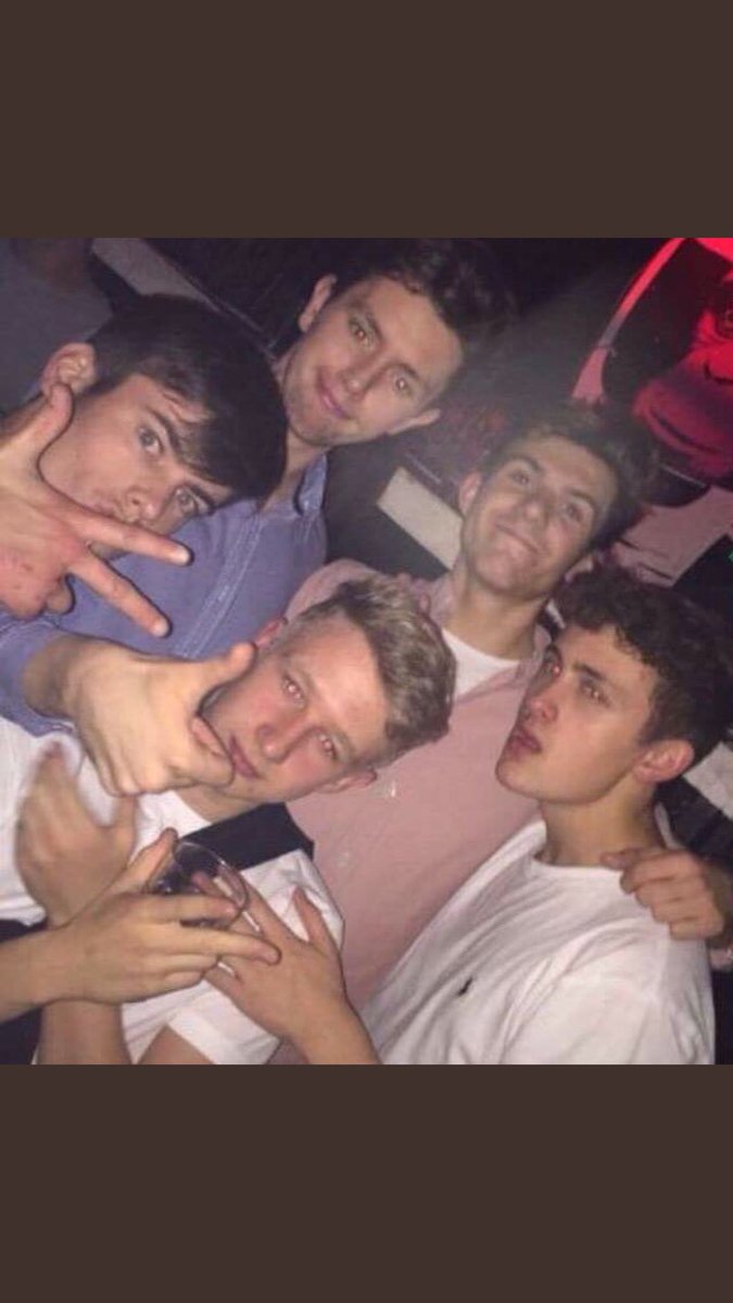 Billingh4m's tweet photo. @begley_ryan1 happy birthday bro, hope you've had a wicked day. See you soon xoxo https://t.co/vbO5Ki1JVY