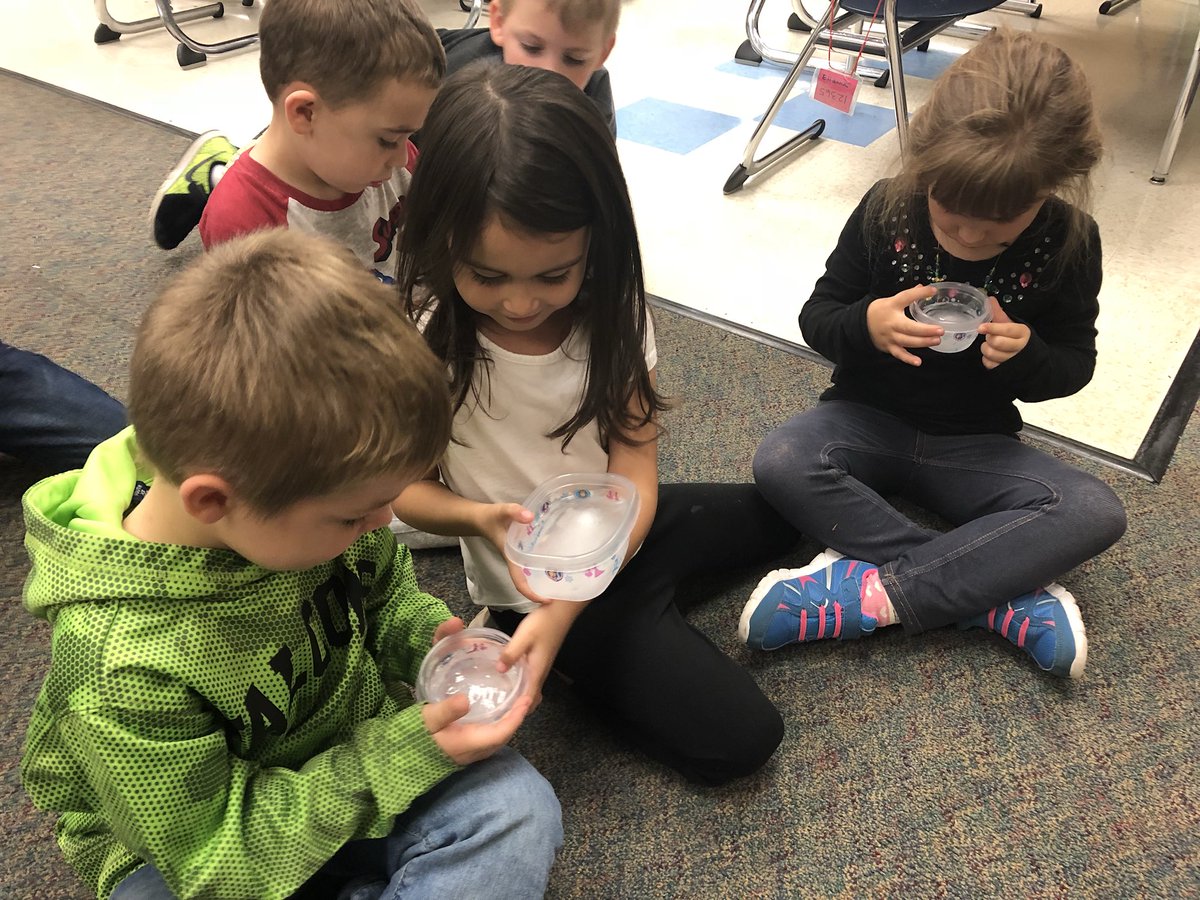 JRobinsonKinder's tweet photo. Exploring & experimenting with water #WaterChanges #OCMScience https://t.co/CJxoNoQfIF
