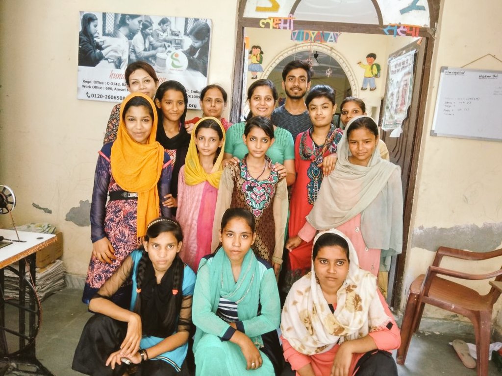 sheroes's tweet image. When women come together, it's true, they can change the world! #WednesdayWisdom  #Communities #CircleOfSupport  sheroes.com/articles/women…