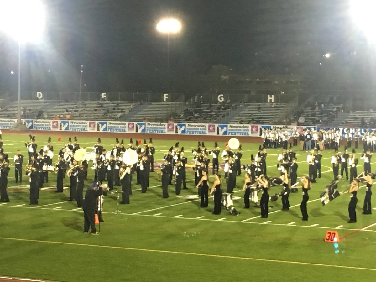 WantaghSchools's tweet photo. Thank you @WantaghHS Marching Band for a terrific performance tonight! #newsdaymarchingbandfestival @WantaghMusicArt https://t.co/MrkPpHYqoX
