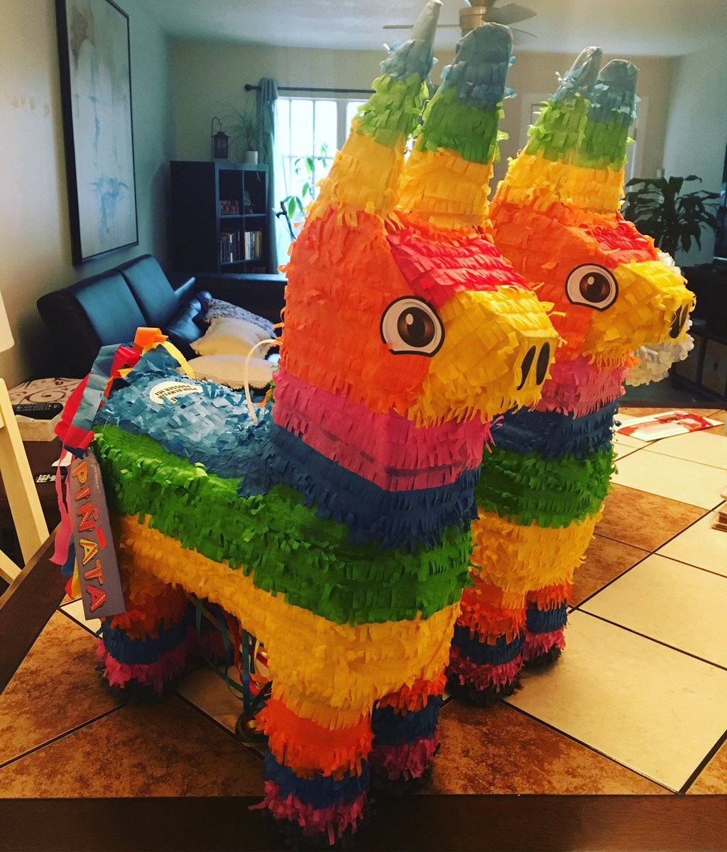 DonnaBerghauser's tweet photo. The burros have landed #fasp2017 #presidentspinataparty #DontSiestaComeFiesta https://t.co/M0wXSWzv9W