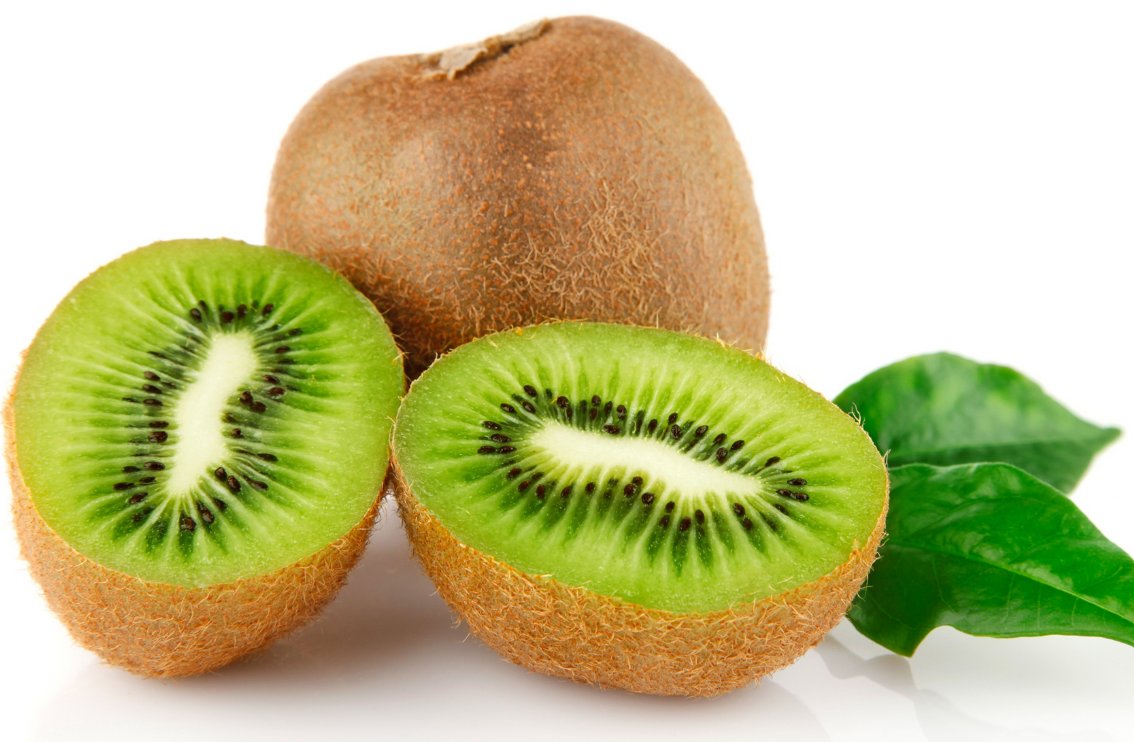 Buah Kiwi adh salah satu buah yg dapat menjaga imun karena mengandung vitamin C dan E yang berkhasiat meningkatkan jumlah sel T di dlm tubuh