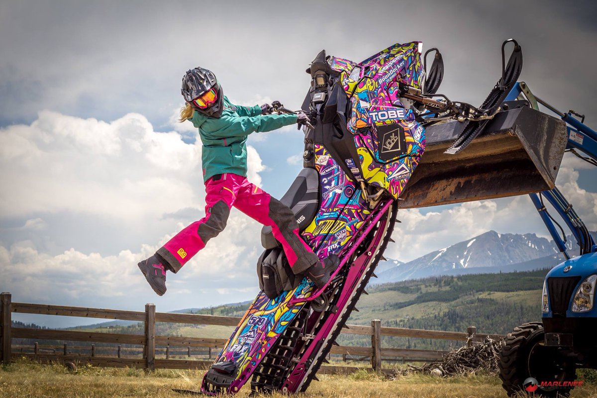 PolarisSnow's tweet image. Limbering up for the season. #WFSS #NoSnowHere #MidwestProblems