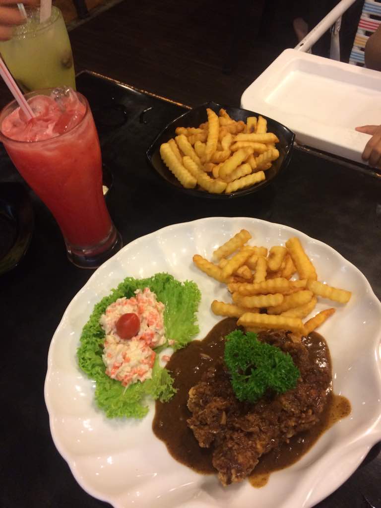 famouskekn01's tweet photo. Pak Tam Asam Pedas Tmn Melati
Tp mcm2 ada..kita pilih utk berwestern
#makan #jjcm https://t.co/JIGS2w1f6s