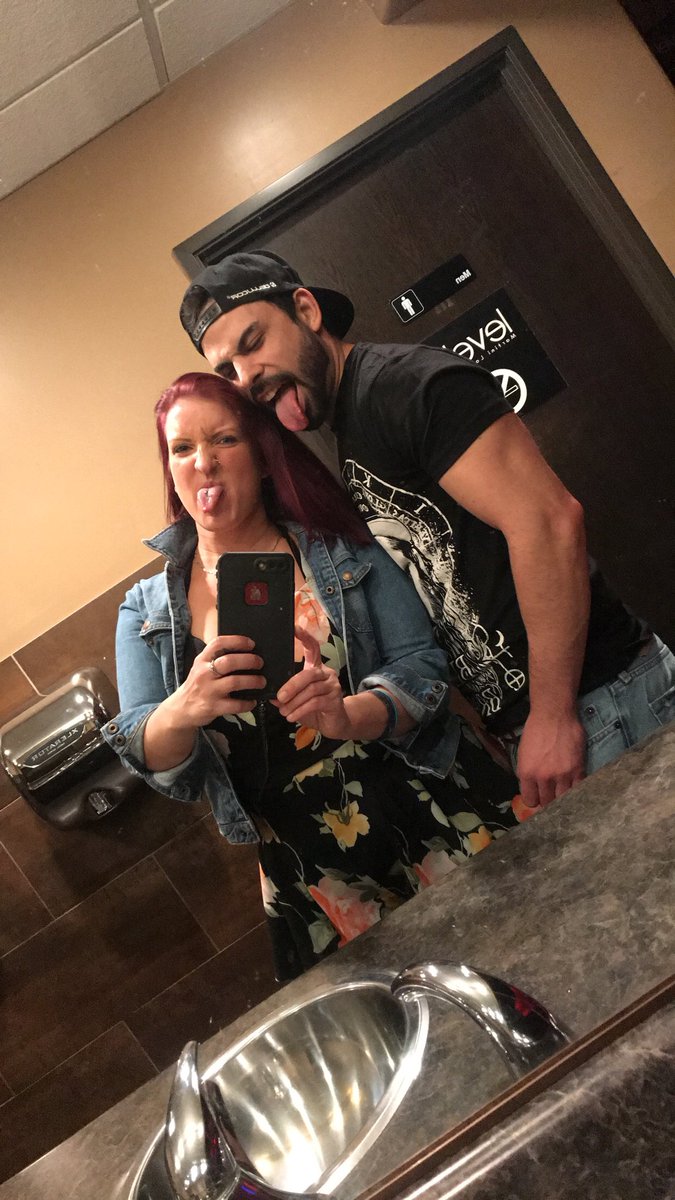 Samantha Massey (@sammsuperr) on Twitter photo 