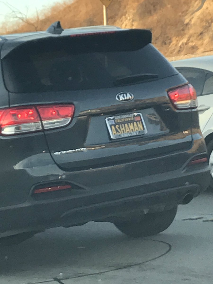 crsaintg's tweet photo. @BrandSanderson @torbooks LA rush hour on the 405. Made me smile during an otherwise miserable 90 minutes #TeamLogain #Un-Tainted #StillNuts https://t.co/JezZI7cQVS