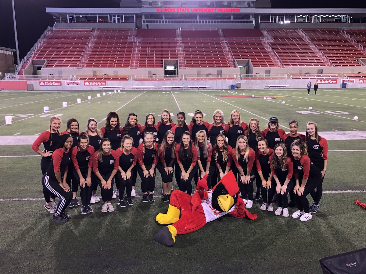 ackirchner96's tweet photo. Starting off my last Homecoming Week right with the best people โค๏ธ #RedbirdRumble #BackTheBirds https://t.co/fRQ3wd6eZ6