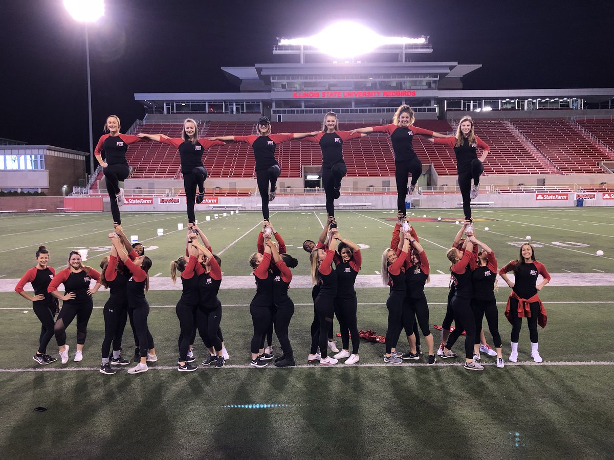 ackirchner96's tweet photo. Starting off my last Homecoming Week right with the best people โค๏ธ #RedbirdRumble #BackTheBirds https://t.co/fRQ3wd6eZ6