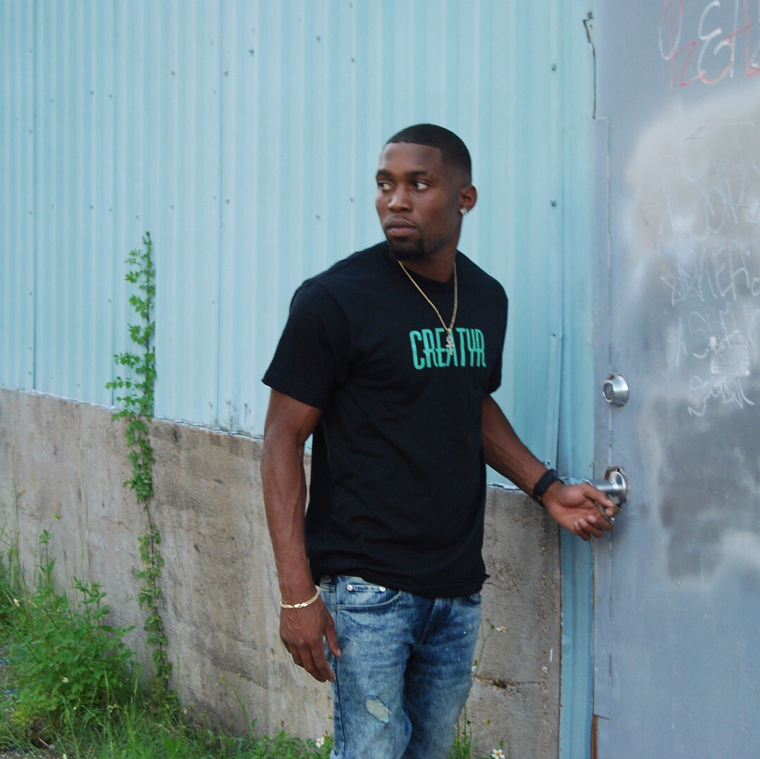 creatyrclothing's tweet photo. If one door closes then we’re kickin down doors @pocketsonhuff #creatyr #streetwear #culture https://t.co/s8WTE2aUGQ
