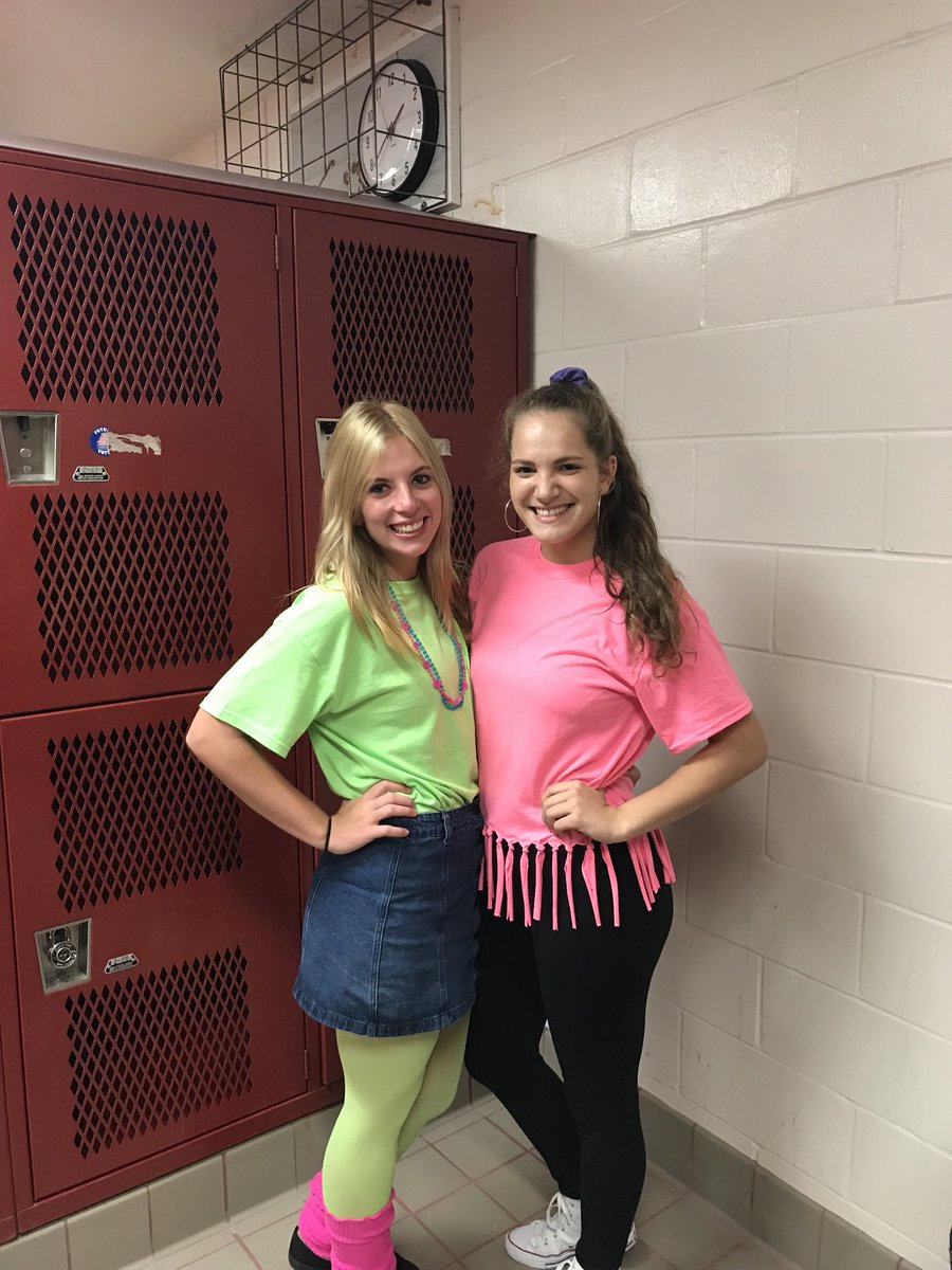katrina_marie04's tweet photo. Homecoming week is tiring #neonretro https://t.co/OhIfHLg9e8