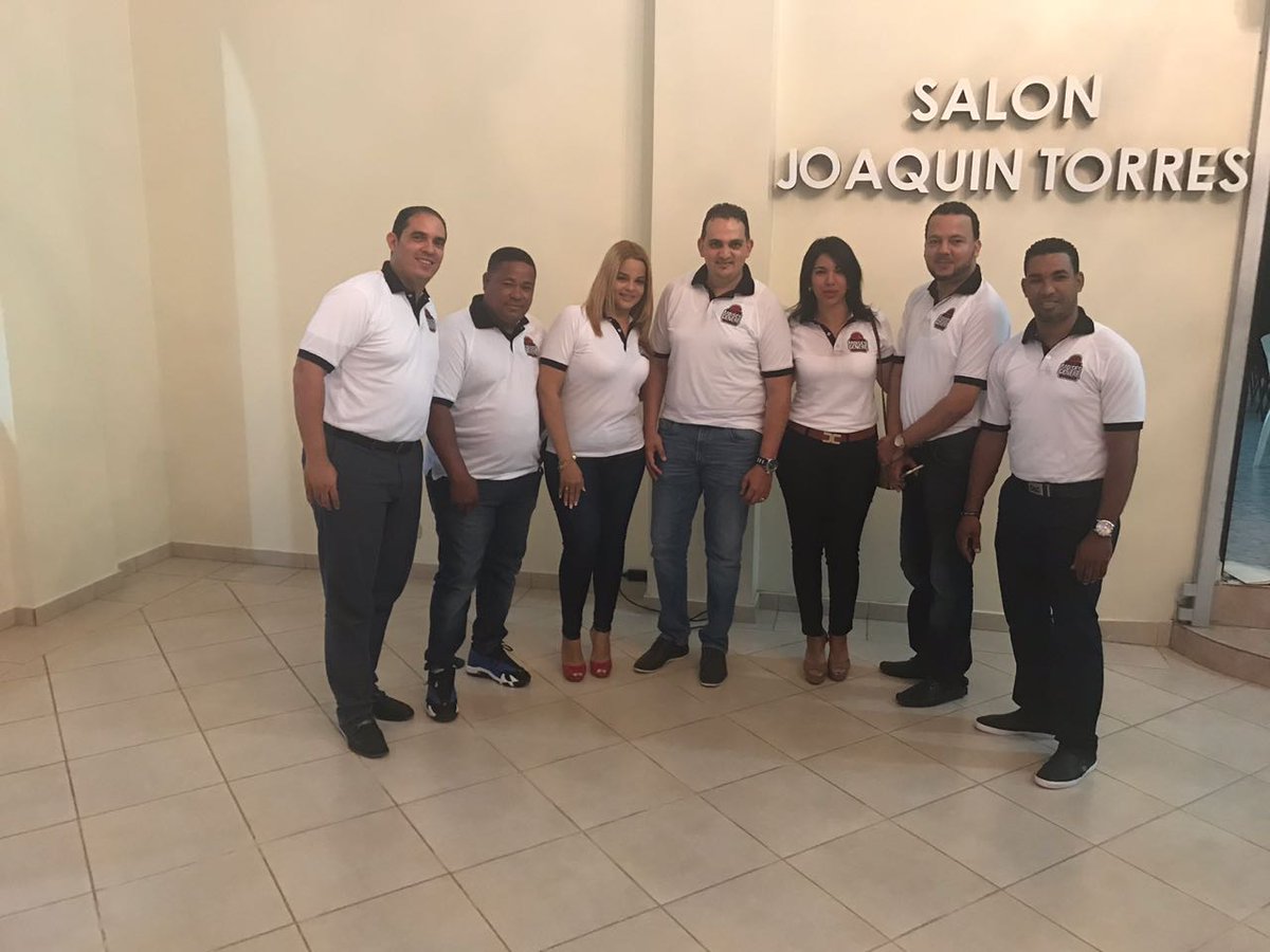 CMGBasketClub's tweet photo. Parte de nuestra Directiva en la Rueda de Prensa del XVII Torneo Superior de Baloncesto de Stgo Rdguez que organiza @ABASARO046 #CMG https://t.co/Rerfdhjsjp