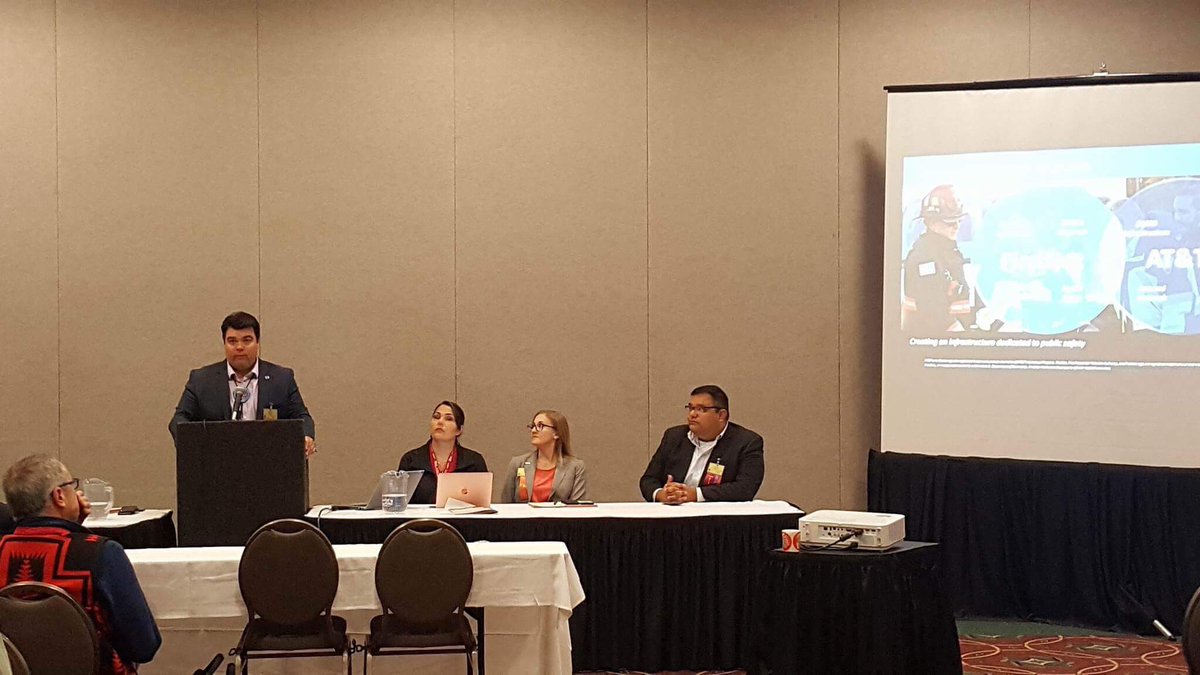 megin79's tweet photo. @FirstNetGov @ATTPublicSafety presenting at #NCAI @Ageisler16 https://t.co/S0eziCkLP5