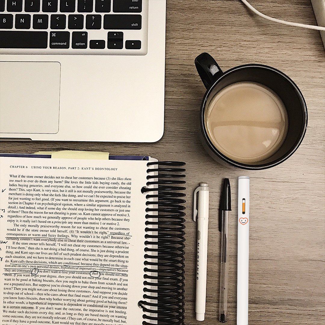 Happyfacebrand's tweet photo. Kick back, relax and get into the zone. What puts you in your happy place? #HappyFaceVape #HappyFaceBrand #HappyFaceTime #Vaping https://t.co/Svk2a5ARrJ