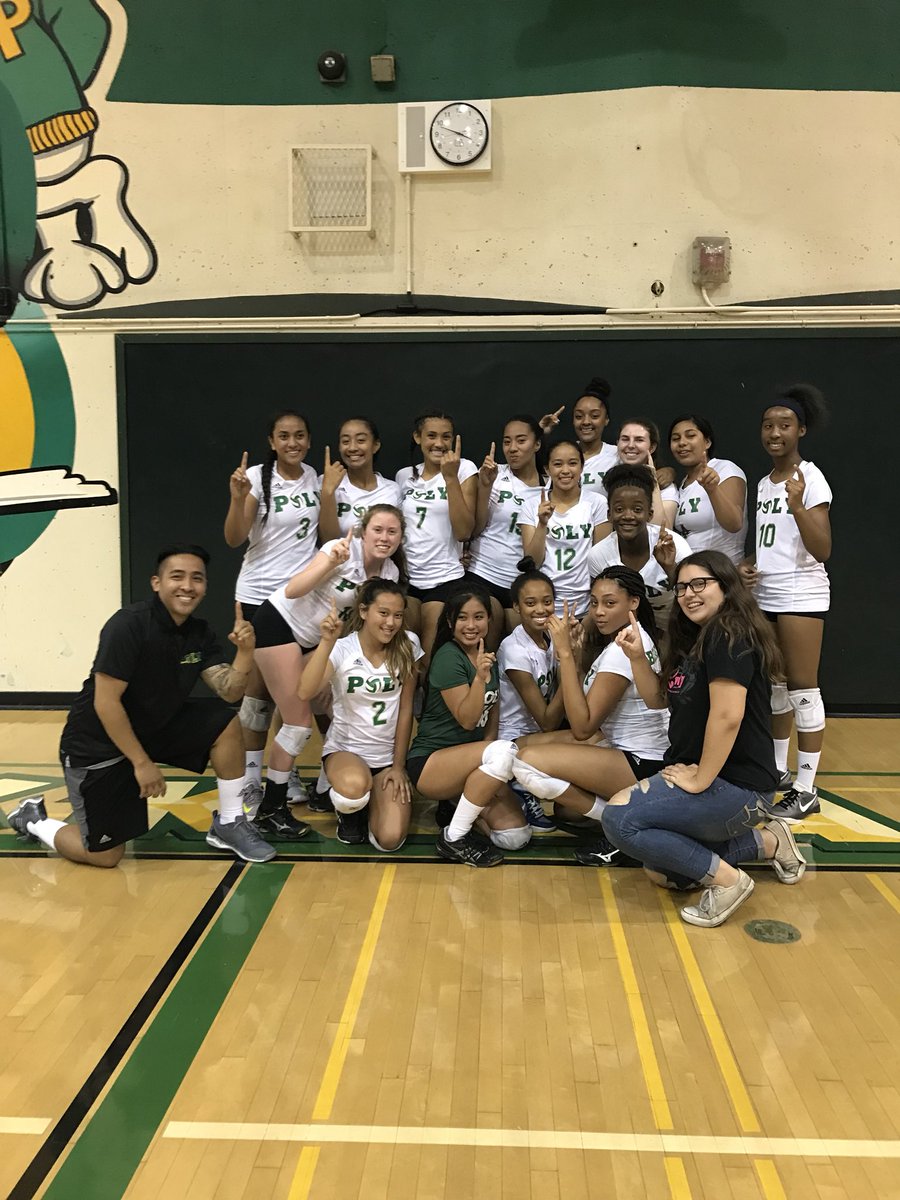 LBPolyVB's tweet photo. With W over Lakewood, Polyโs JV clenches the (made up, unofficial) Moore League JV title, still undefeated in league play. #JV #lbpolyvolley https://t.co/pwQNUmkHYG